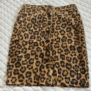 Leopard pencil skirt